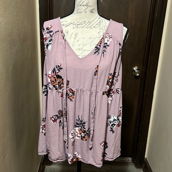 torrid Tops - Torrid sleeveless shirt